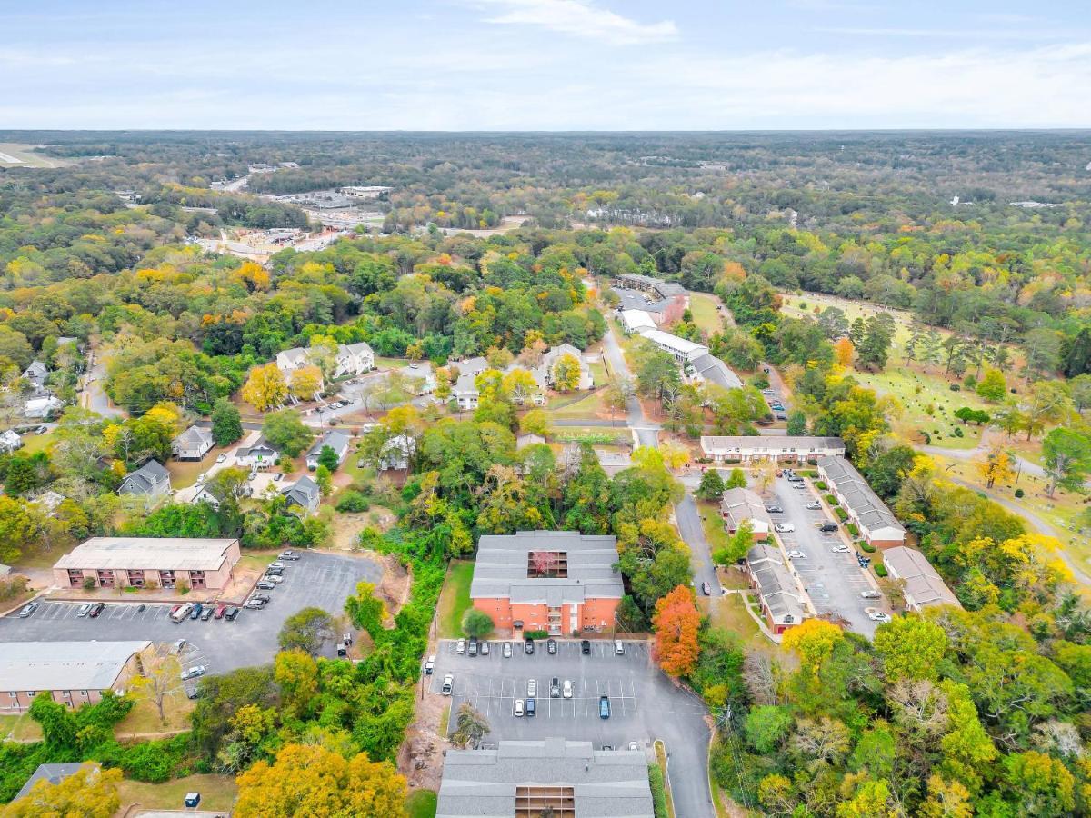 Classic City Getaway - 1 Mile Walk To Sanford Stadium! Athens Eksteriør billede