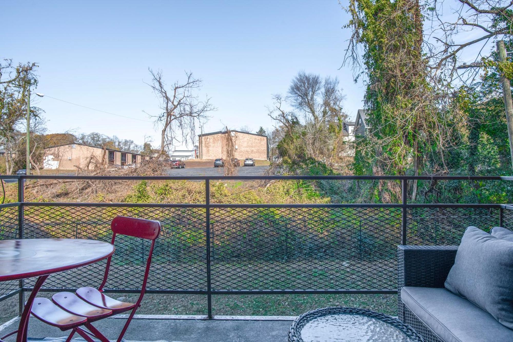 Classic City Getaway - 1 Mile Walk To Sanford Stadium! Athens Eksteriør billede